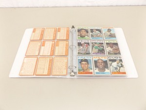 lot 50 image: 105 - 1964 Topps Baseball Cards In Binder 