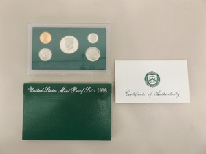 lot 71 image: 1996 U.S. Mint Proof Set