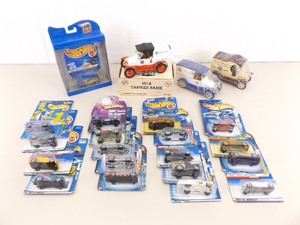 lot 89 image: Lot of Misc New Hot Wheels and Ertl Banks