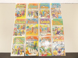 lot 98 image: 12 Bagged and Boarded Archie Type Comic Books