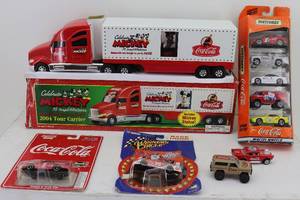 Mickey 2004 Tour Carrier & MatchBox Cars