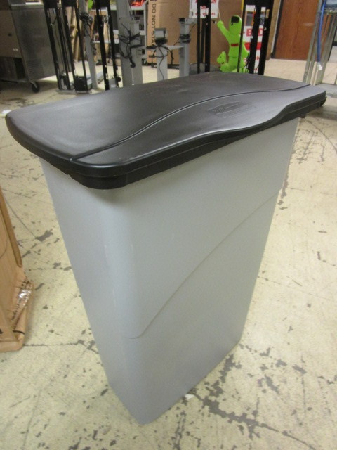 lot 251 image: RUBBERMAID SLIM JIM WASTE CONTAINERS WITH LIDS - NEW