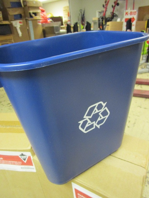 lot 254 image: TOUGH GUY 3.5 GALLON DESK SIDE RECYCLE BINS - NEW