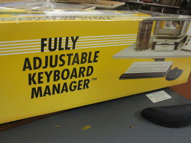 lot 307 image: FELLOWES FULLY ADJUSTABLE KEYBOARD MANAGER - NEW