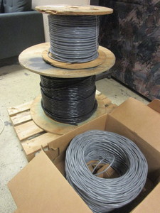 lot 207 image: BELDEN CABLE, SPOOLS