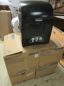 lot 401 image: KIMBERLY-CLARK PROFESSIONAL TOUCH-LESS, ROLL TOWEL DISPENSERS - NEW
