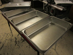 lot 408 image: STAINLESS STEEL PANS WITH COVERS