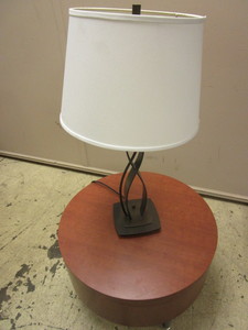 lot 415 image: KRUG ZOLA LOUNGE SERIES LAMP TABLE