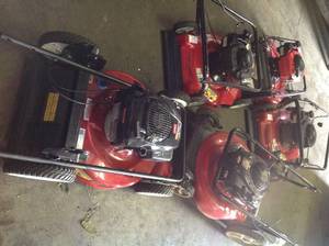 GAYLORD WITH 5 LAWNMOWERS Various Models and conditions Customer Returns SEE PICS