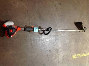 ECHO 21.2 cc Gas 2-Stroke Cycle Straight Shaft Trimmer GOOD CONDITION