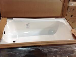 BOOTZ INDUSTRIES Maui 60 in. Left Drain Rectangular Alcove Soaking Bathtub in White (NOT USED)