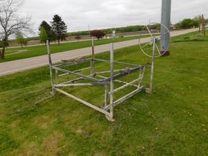 lot 1A image: Boat Lift