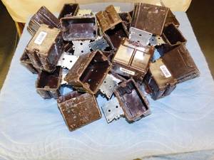 lot 23 image: Single Gang Switch Boxes