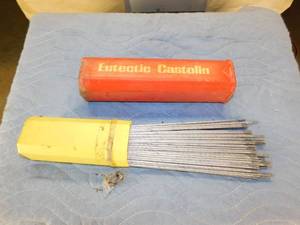 lot 33 image: Eutectic Castolin Welding Rods