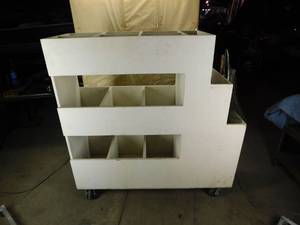 lot 41 image: White Cabinet with Shelves