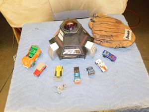 lot 55 image: Misc Items