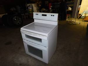 lot 56 image: Kenmore Elite Stove