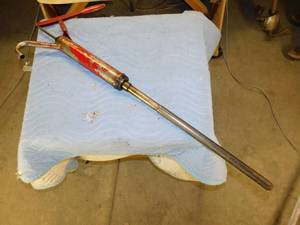lot 78 image: Vintage Gas Pump