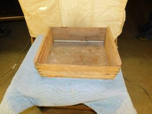 lot 93 image: Wooden Box