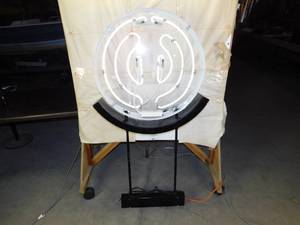 lot 104 image: Round Neon Sign