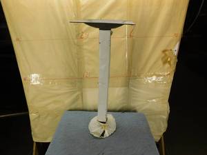lot 115 image: New Table Pedestal