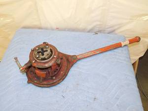 lot 116 image: Ridgid Pipe Threader