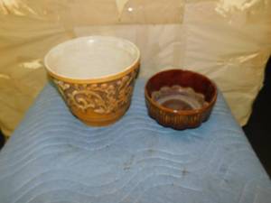 lot 123 image: 2 Planters