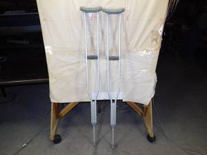 lot 151 image: Aluminum Adjustable Crutches