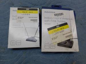 lot 168 image: 2 New Insignia HD TV Antennas