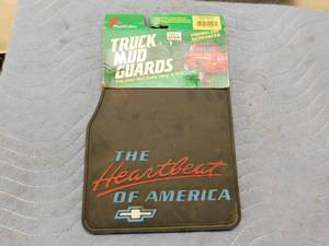 lot 171 image: NOS Heartbeat of America Mudflaps
