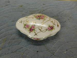 lot 184 image: Jewelry Dish