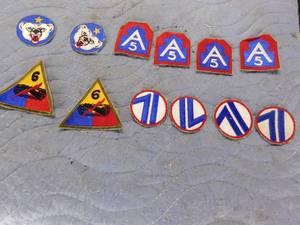 lot 186 image: 12 Military Patches
