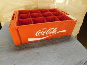 lot 195 image: Coca-Cola  Plastic Case