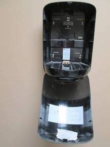 lot 77 image: Tork Paper Towel Dispenser Buyer ...