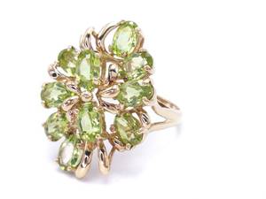 lot 33 image: Ladies Peridot Estate Cluster Ring in Yellow Gold $1850