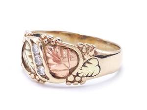 lot 47 image: Mens Diamond Black Hills Gold Estate Ring in Tri-Color Gold