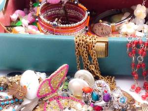 lot 49 image: JUICY Vintage Jewelry Box FULL of Vintage and Modern Jewelry - Straight from the Estate