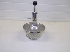 Condiment Dispenser
