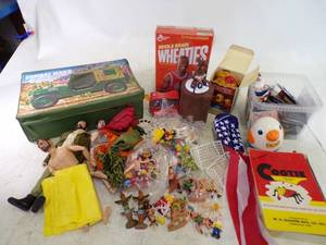 Large Group of Collectables including 1960s G.I. Joes