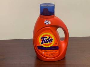 lot 62 image: Tide Detergent