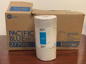 lot 94 image: Paper Towels