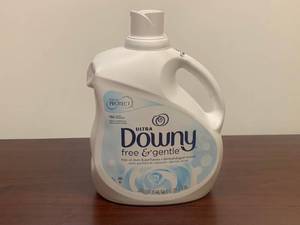 lot 54 image: Downy Fabric Softener