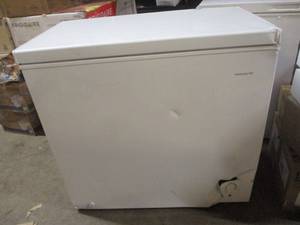 lot 2 image: Chest Freezer
