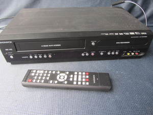 lot 262 image: Magnavox VCRDVD