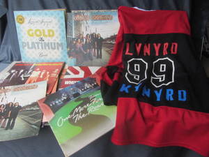 lot 281 image: Skynyrd Shirt & Records, Elvis
