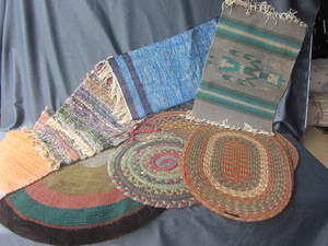lot 286 image: Rugs, Placemats