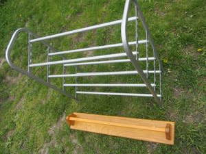 lot 293 image: Shoe Stand, Quilt Hanger