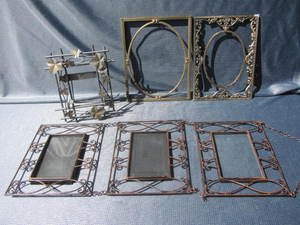 lot 190 image: Metal Photo Frames