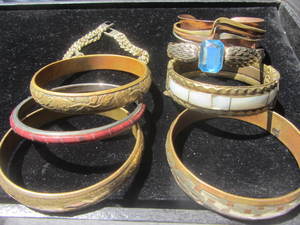 lot 204 image: Costume Jewelry