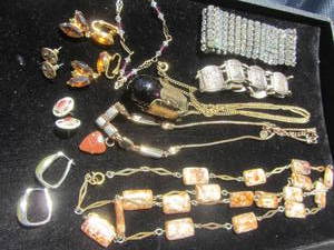 lot 206 image: Costume Jewelry